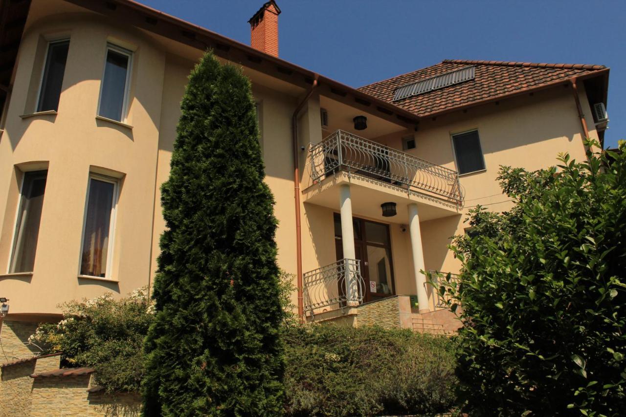 Villamerica Miskolc Bagian luar foto