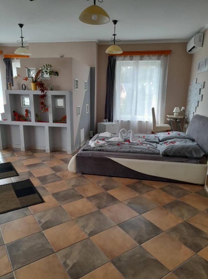 Villamerica Miskolc Bagian luar foto