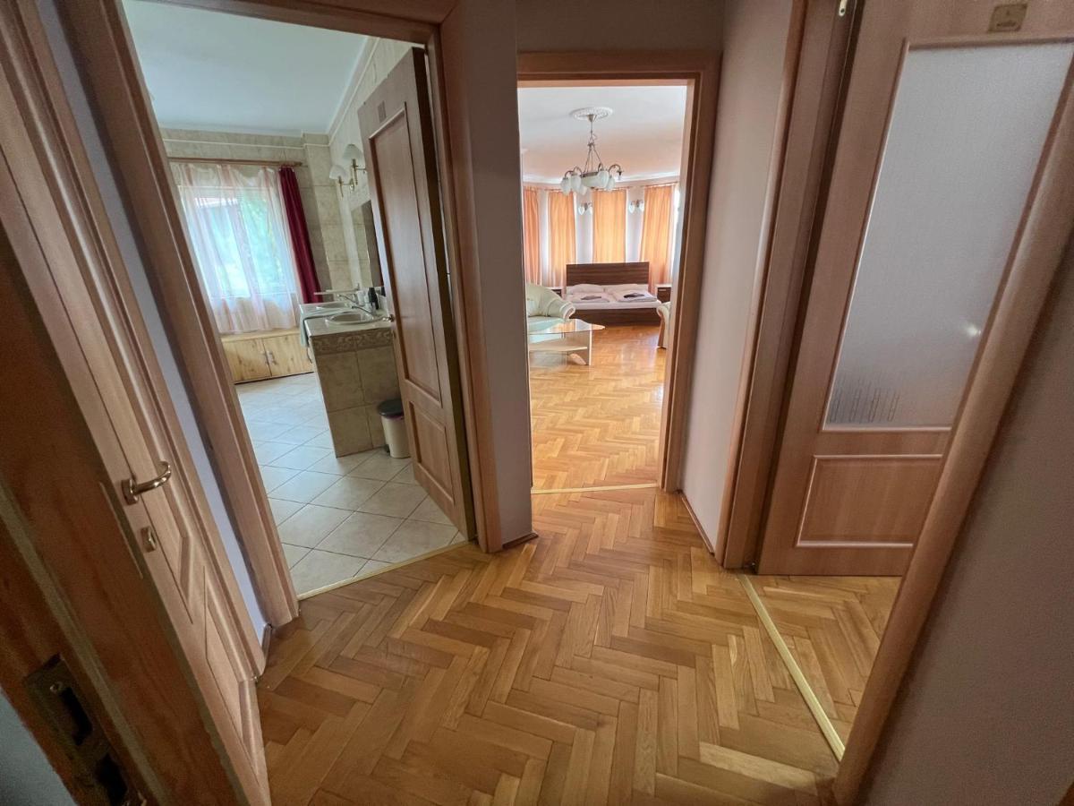 Villamerica Miskolc Bagian luar foto