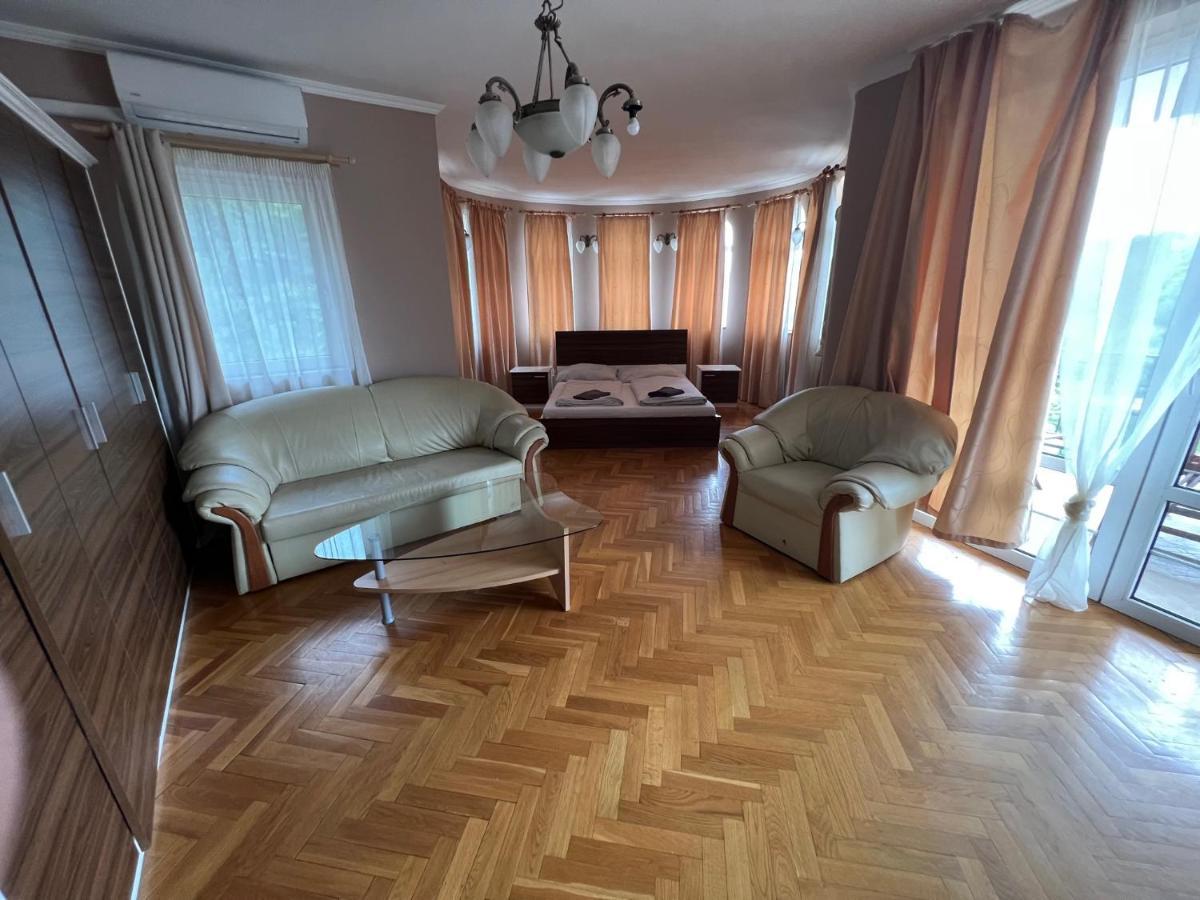 Villamerica Miskolc Bagian luar foto