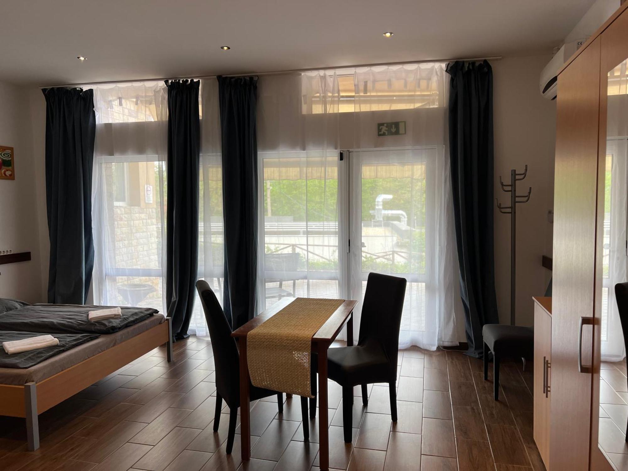 Villamerica Miskolc Bagian luar foto